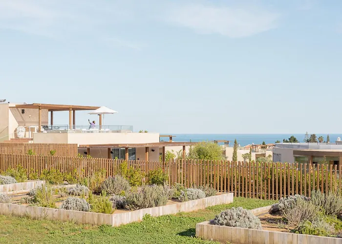 White Shell Beach Villas